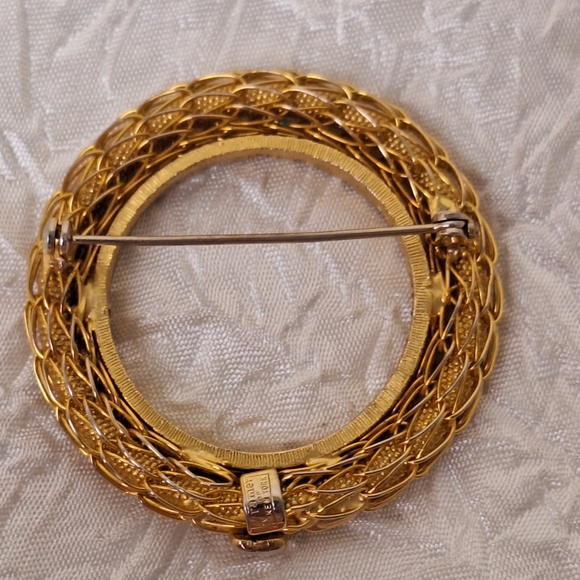 Vintage Kramer of New York Gold Tone Circle Brooch Pin Book Piece MCM - Picture 4 of 8